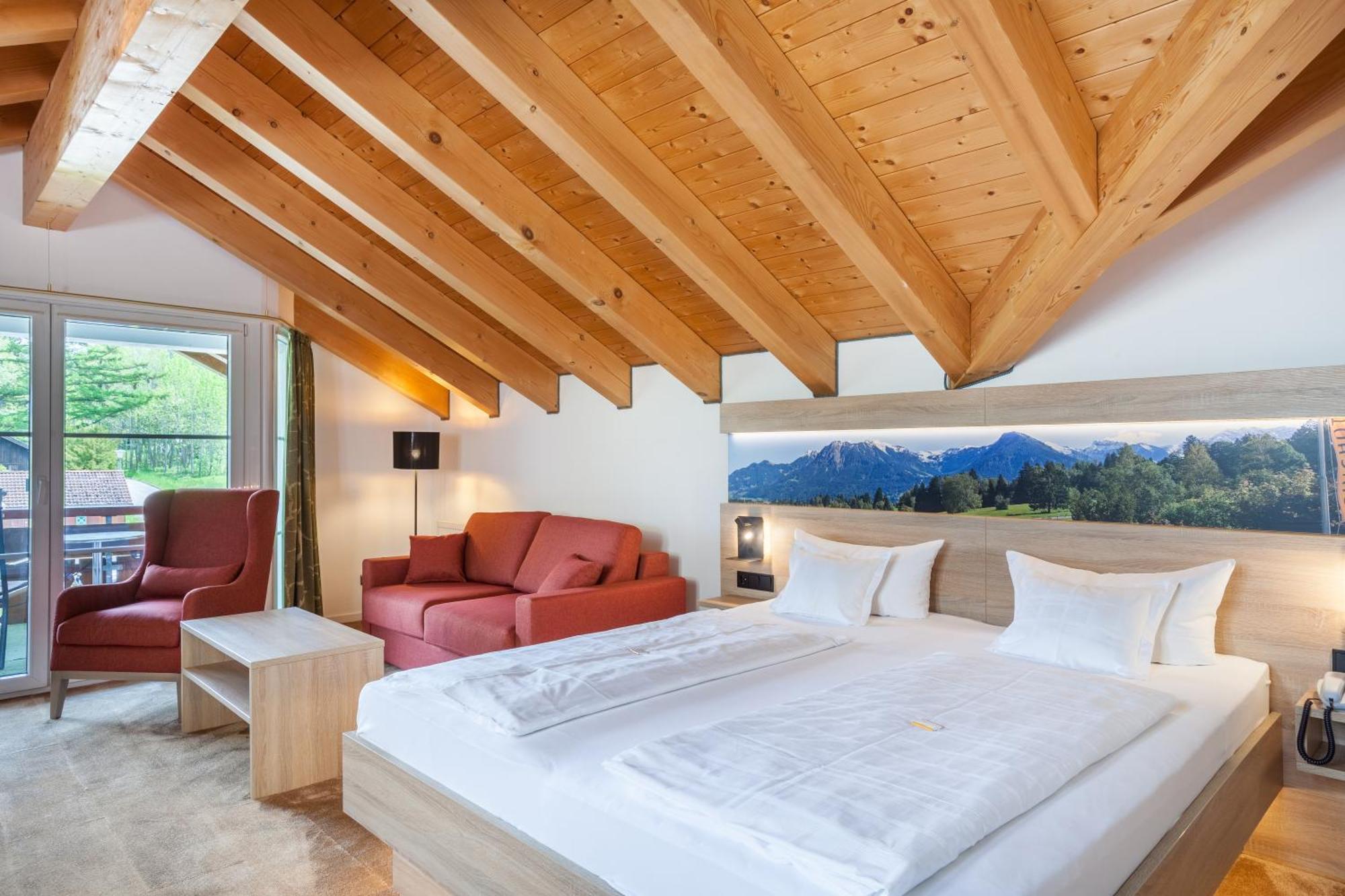 Ringhotel Nebelhornblick Оберстдорф Экстерьер фото