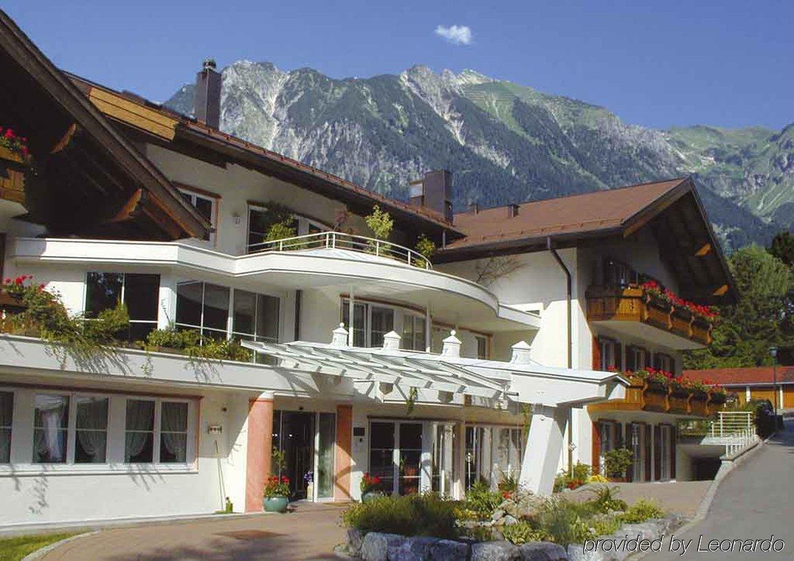 Ringhotel Nebelhornblick Оберстдорф Экстерьер фото
