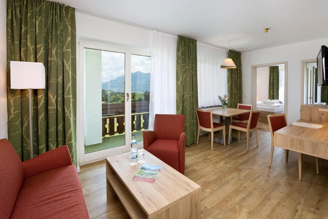 Ringhotel Nebelhornblick Оберстдорф Экстерьер фото